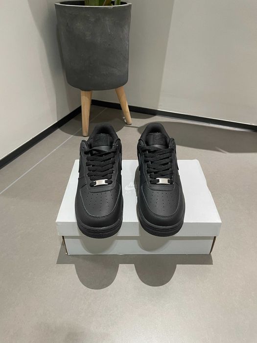 Buty meskie Mokasyny Nike_ Air_ Force_ 1_ Low '07_ Black R. 40