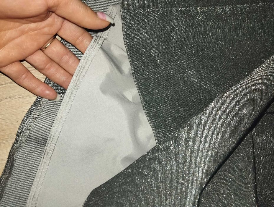 Sylwestrowa sukienka srebrna metaliczna New Year's EVE party dress