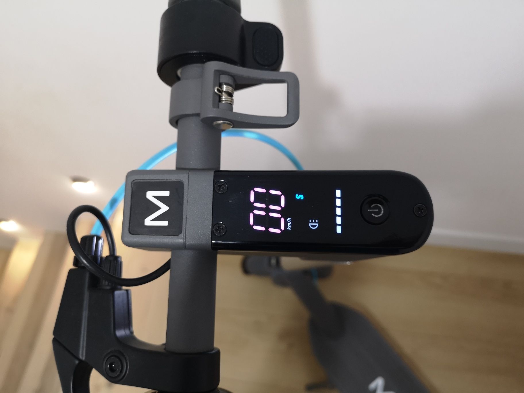 Hulajnoga elektryczna Motus Scooty 10 2022