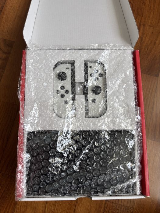 Nintendo Switch OLED + Bolsa de transporte