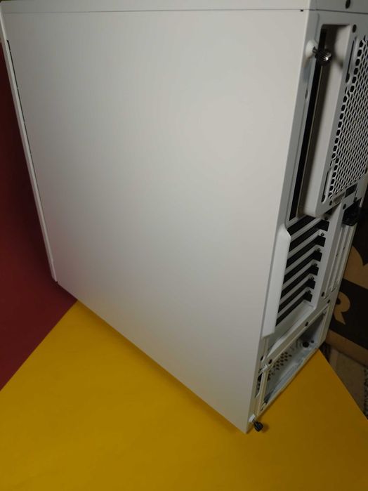 Корпус ПК CORSAIR Закаленное Стекло Кулеры Mid Tower Игровой CARBIDE