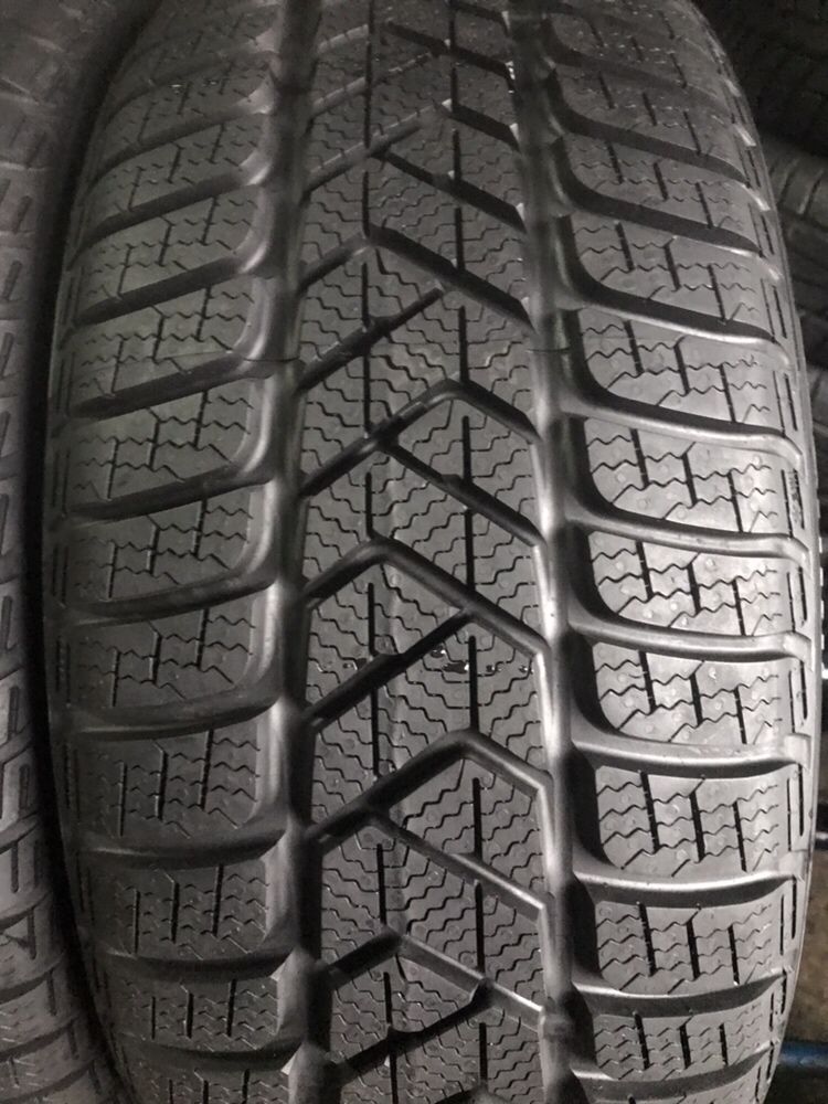 215/55/16 R16 Pirelli SottoZero 3 4шт новые зима