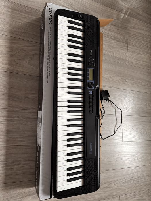 Keyboard Casio CT-S300