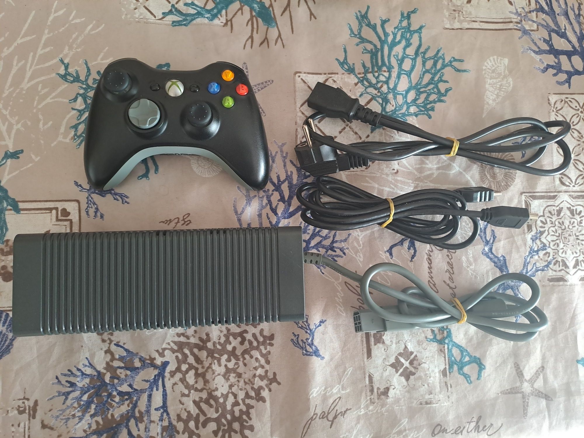 Xbox 360 elite 120GB desbloqueado