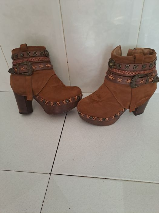 Bota castanha n.36