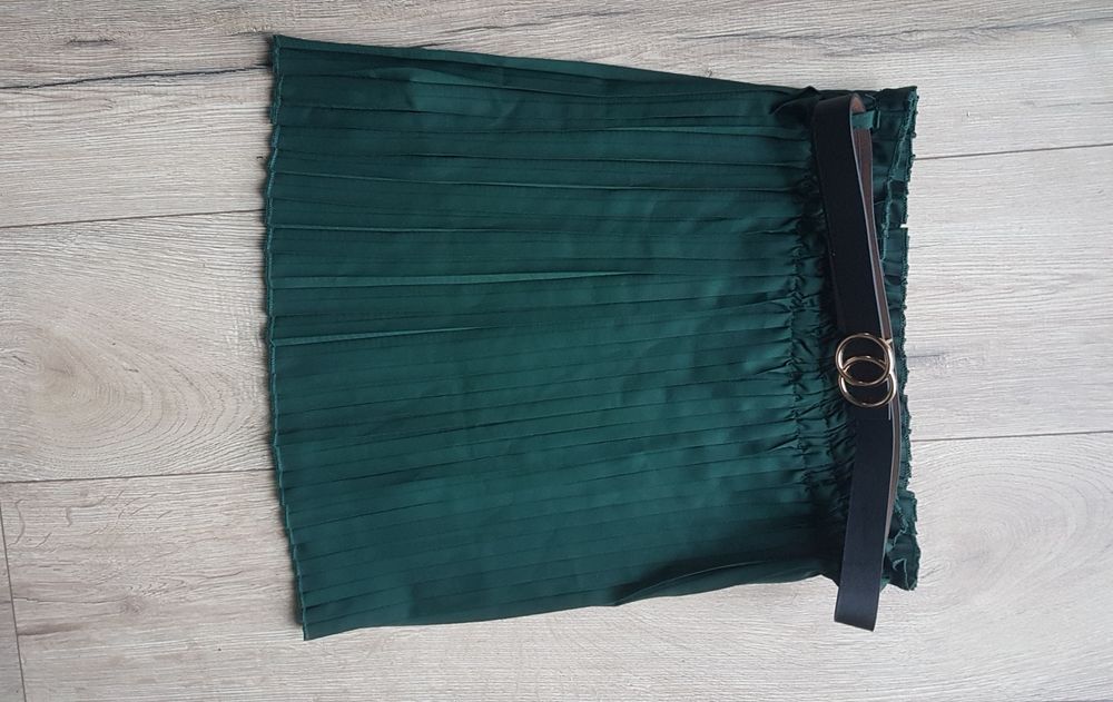 Zielona plisowana krótka spódniczka Shine ciemna zieleń rozmiar S