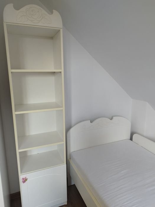 Zestaw mebli Bianco Fiori firmy Meblik