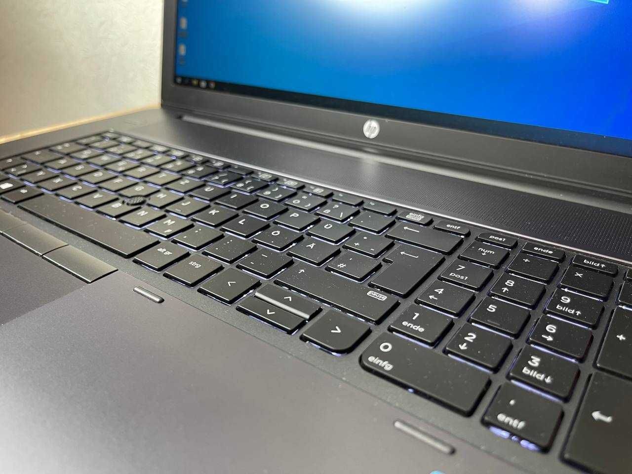 Ноутбук hp zbook 17 g3-intel core i7-6820hq-4gb nVidia 4 ГБ