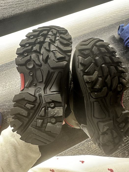 Взуття черевики чоботи на хлопчика