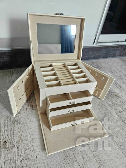 Duża szkatułka z poziomami na biżuterię kuferek kolczyki łańcuszki