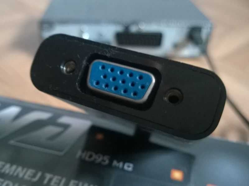 Odtwarzacz filmów muzyki zdjęć przez USB Wiwa HD95 + adapter HDMI VGA