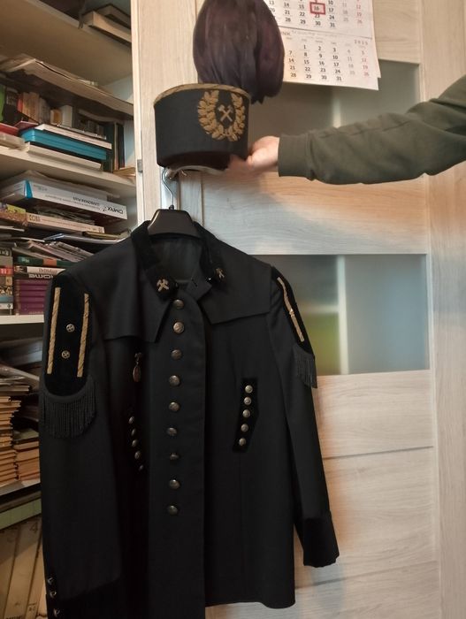 Mundur górniczy ręcznie haftowany z czapką