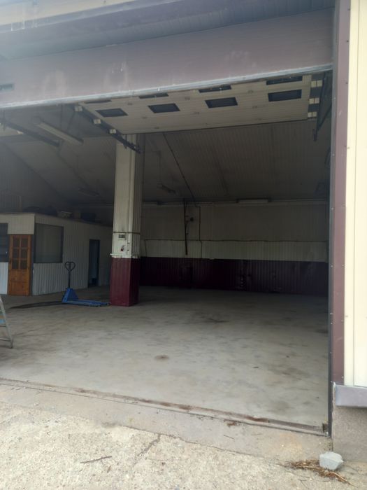 Wynajmę lokal użytkowy 140m2 ul.Mazowiecka 12