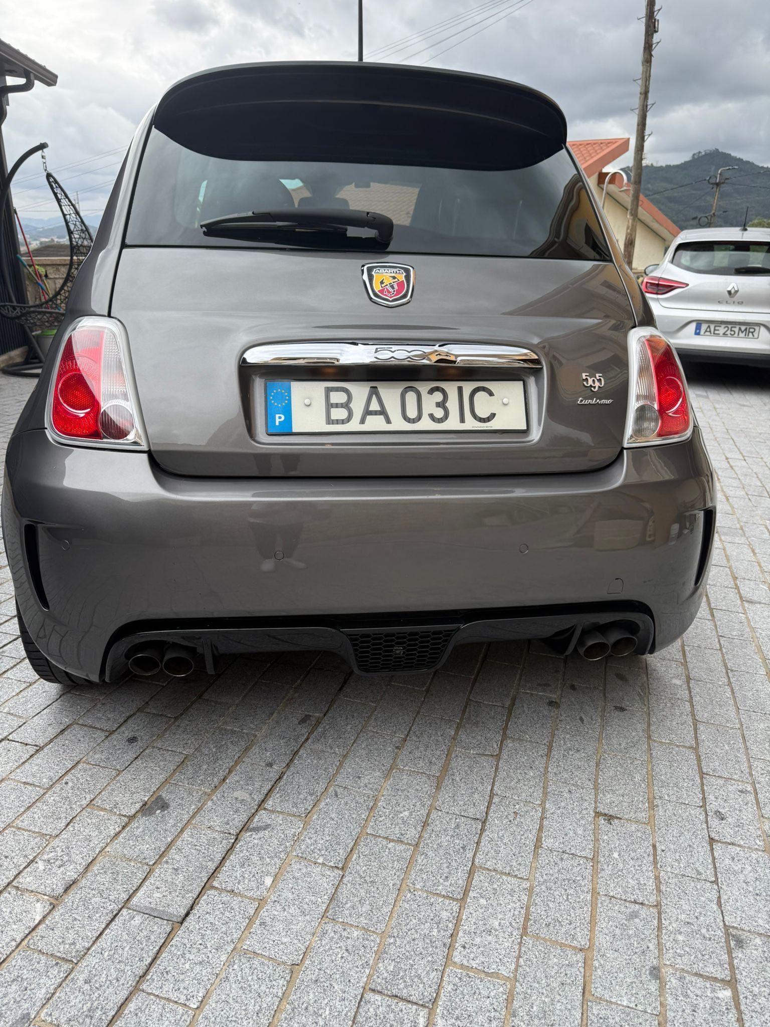 Carro Abarth 595 turismo