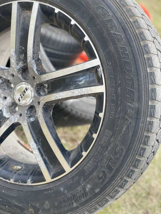 Диски та резина на автомобіль
