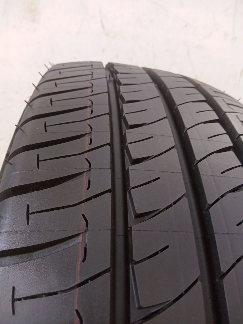 Opona letnia 235/65R16c Michelin Agilis Zapas