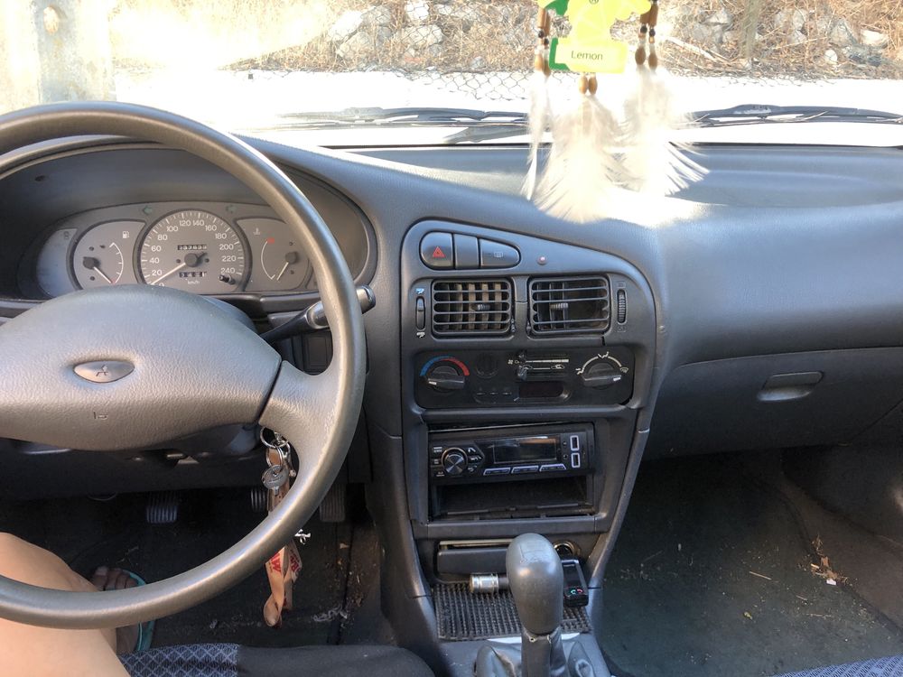 Mitsubishi colt 1.3