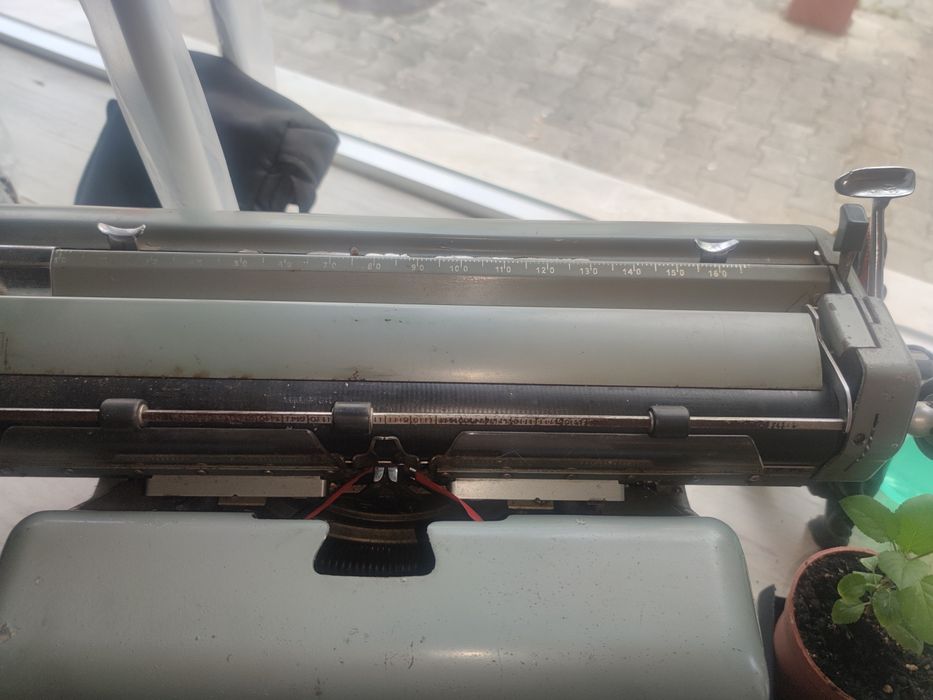Maquina Antiga de escrever TORPEDO