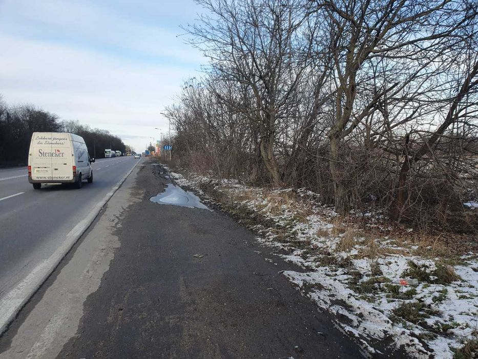 Продаж земельної ділянки комерційного призначення