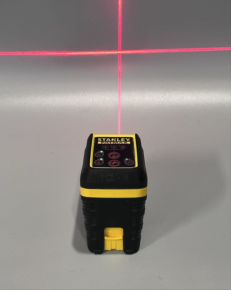 Stanley Laser krzyżowy Czerwony FMHT77585 Idealny stan Polecam