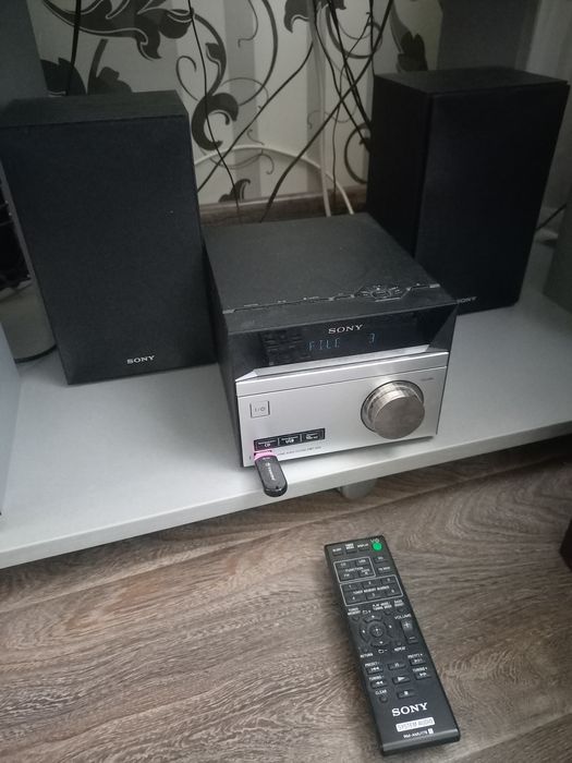 Продам музыкальный центр Sony cmt-s20