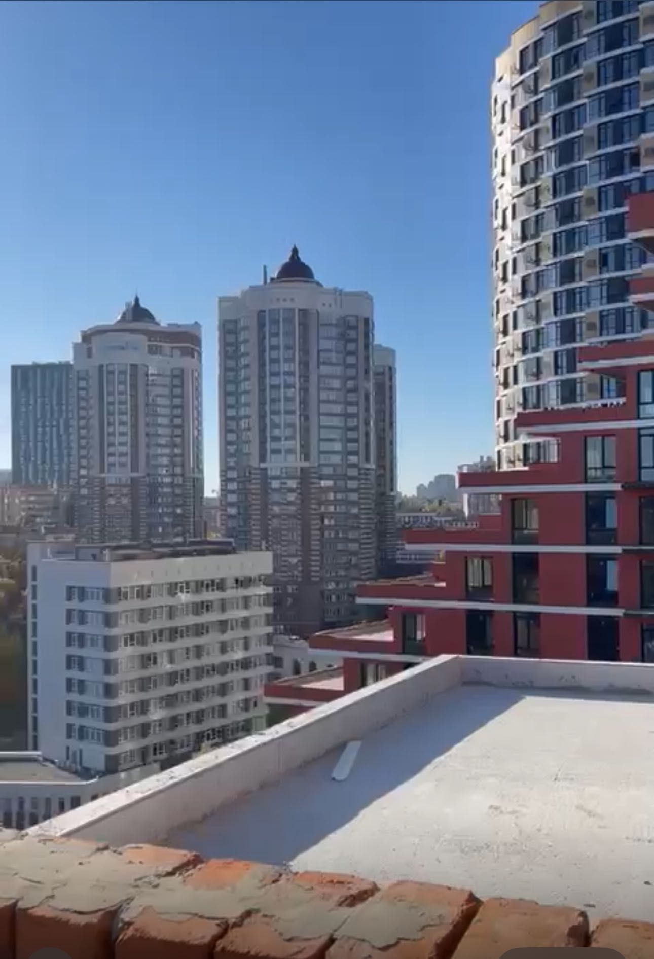 Продам квартиру з террасою в ЖК Mirax