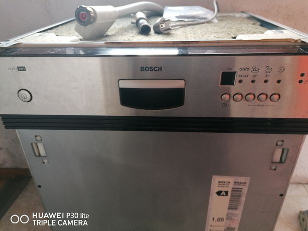 Máquina de lavar loiça Bosch(Encastre)