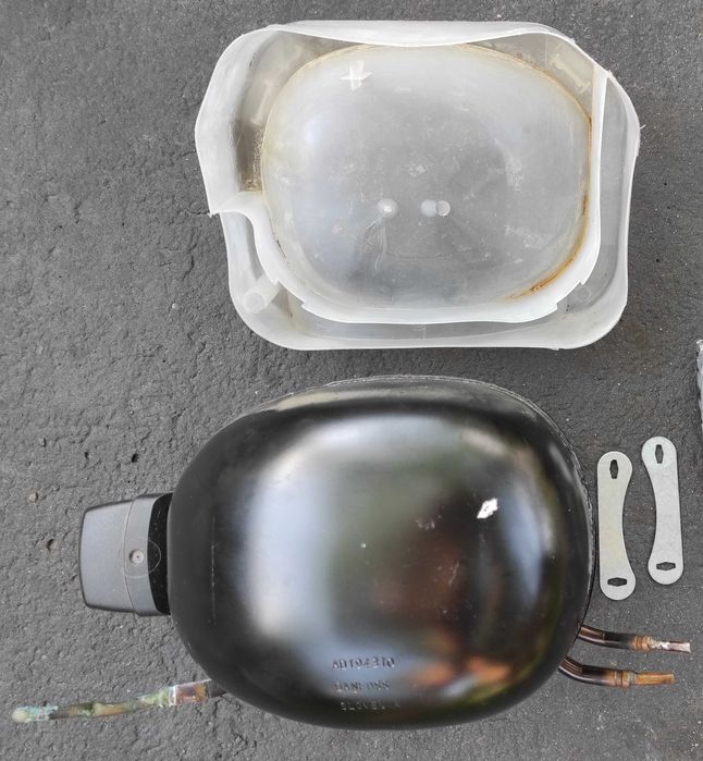 Компресор холодильника Danfoss NL8F, 105G6822