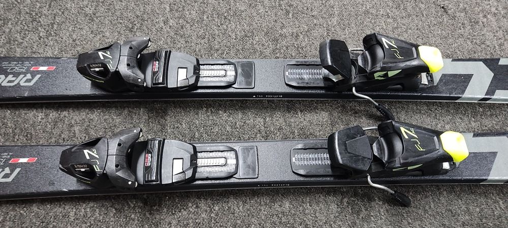 Narty Fischer RC4 RACE 150 cm + Fischer FJ 7