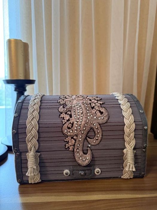 Kufer-szkatułka ręcznie robiona