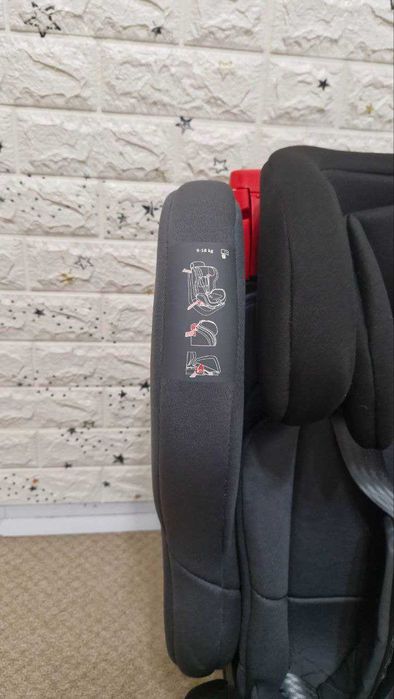 Автокрісло Avionaut EVOLVAIR, 9-36 кг