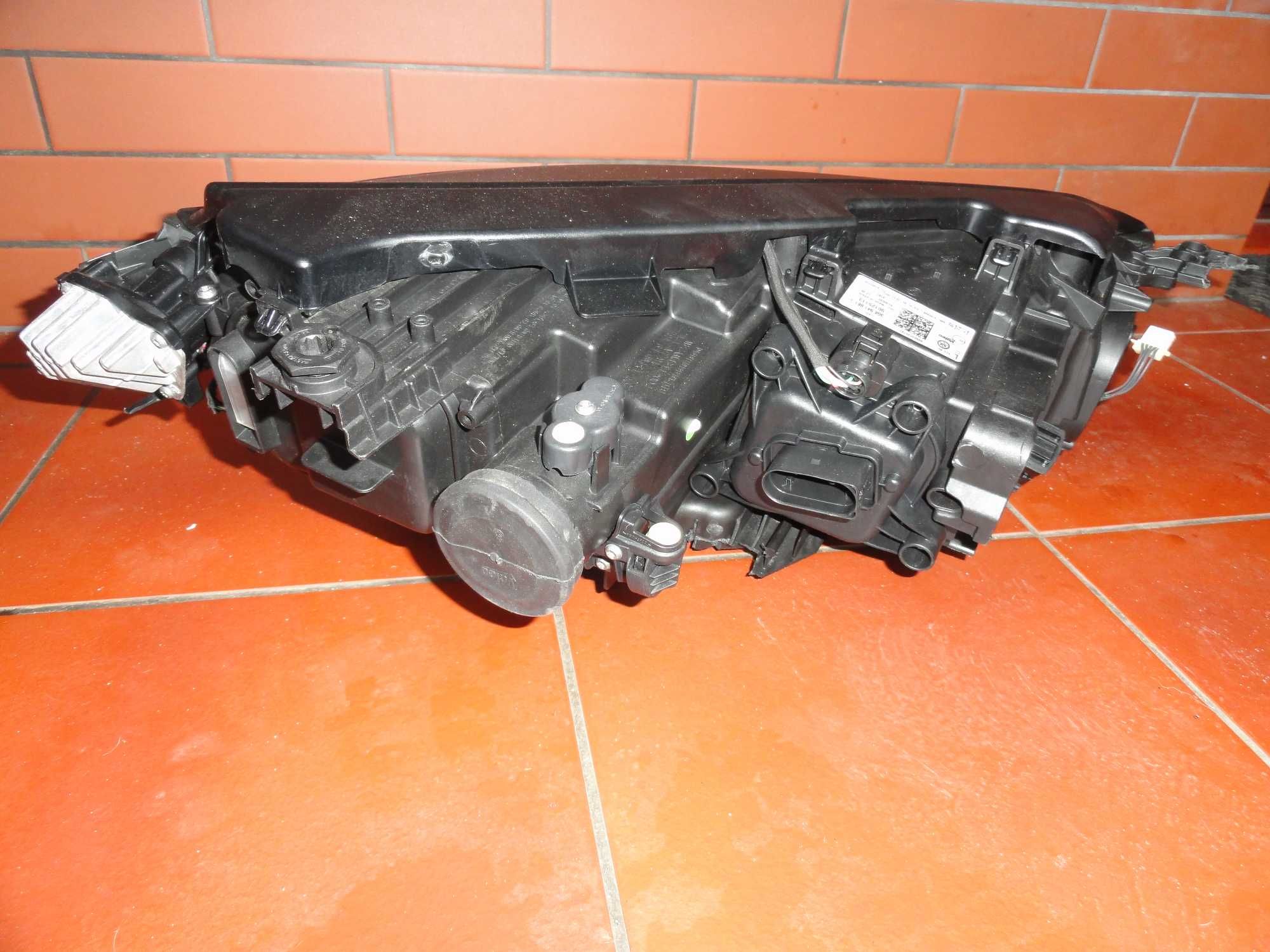 VW Arteon Reflektor Lewy Full LED 17-