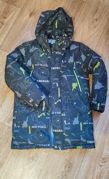 Зимова куртка на хлопчика , розмір 140
