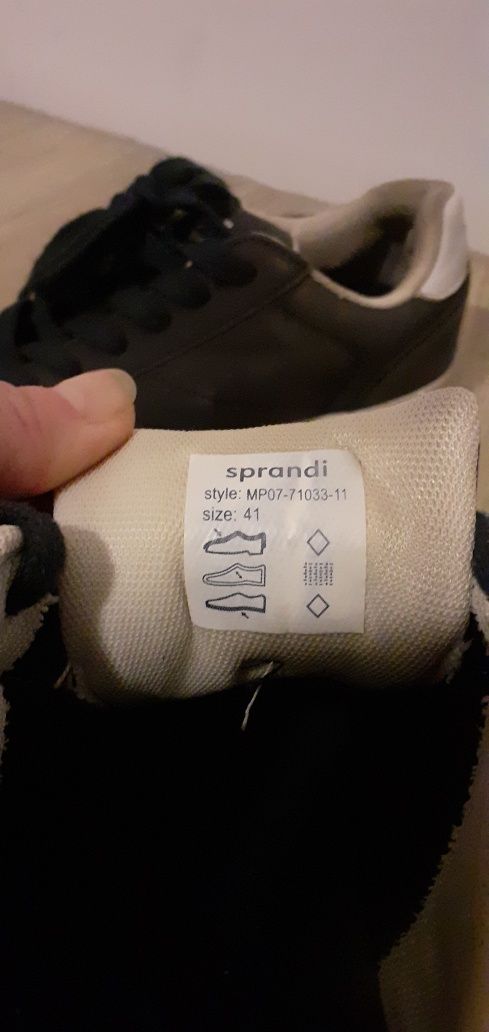 Półbuty, trampki ciemne r 41