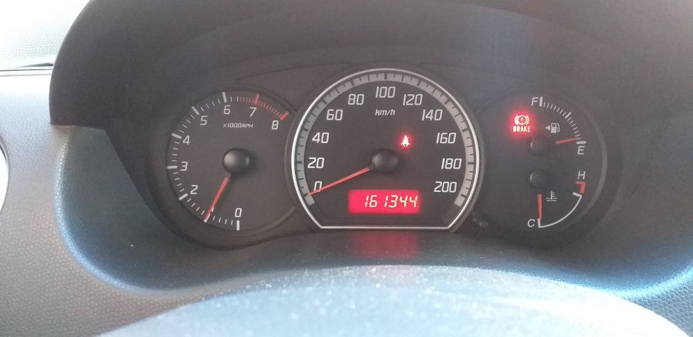 Suzuki Swift 1.3 gasolina 5 portas (Impecavel)