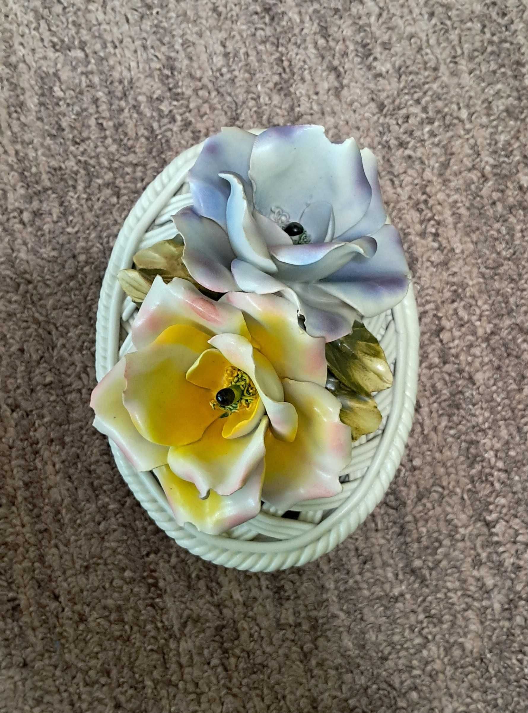 Szkatułka Bombonierka Miska porcelana Nuova Capodimonte Włochy