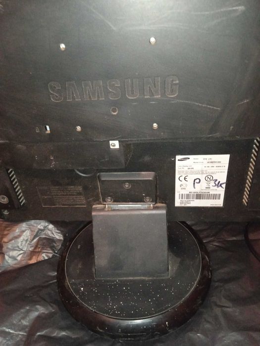 Монітор, плоский монитор 19