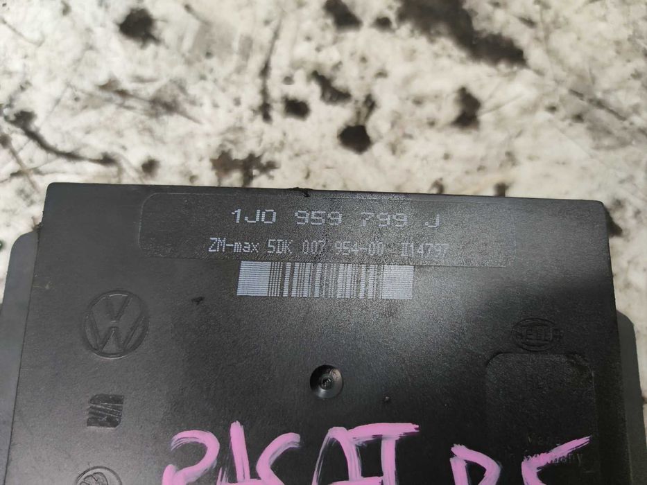 Volkswagen Passat B5 Moduł Komfortu Jednostka Komfortowa