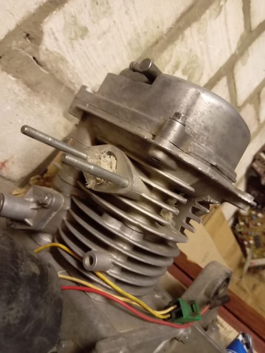 Продам скутер навігатор 80 куб в розібраному стані