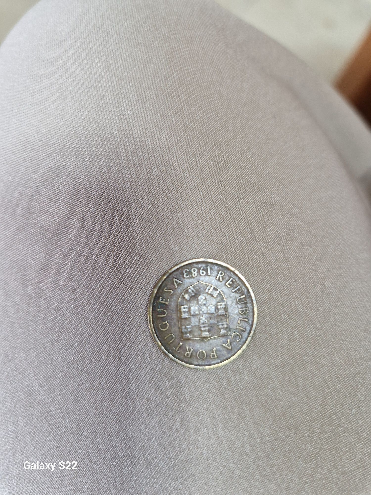 Moeda 1 escudo 1983