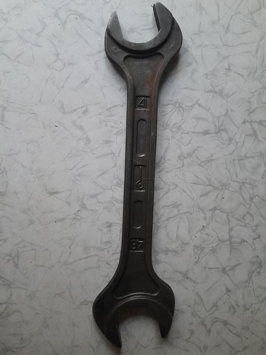 Ключ  рожковий .