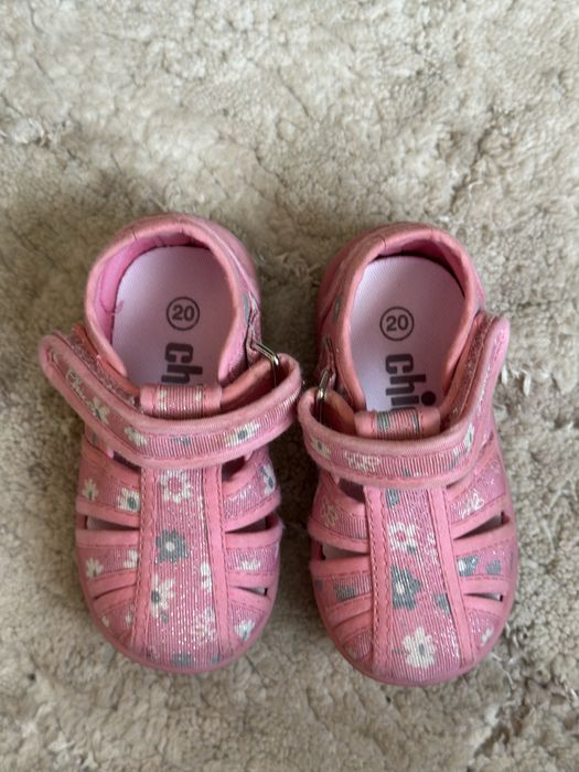 Тапочки на ліпучці Chicco