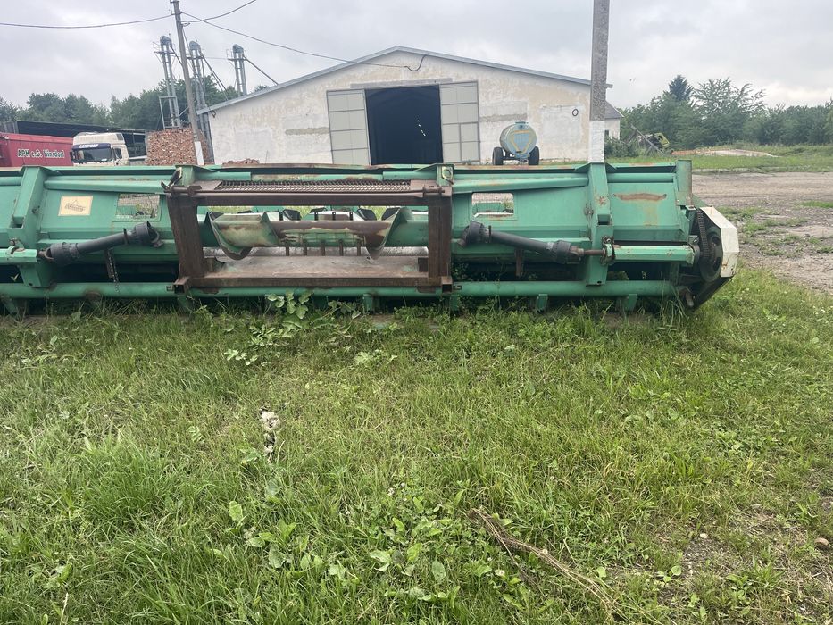 Жатка кукурузяна кмс 8