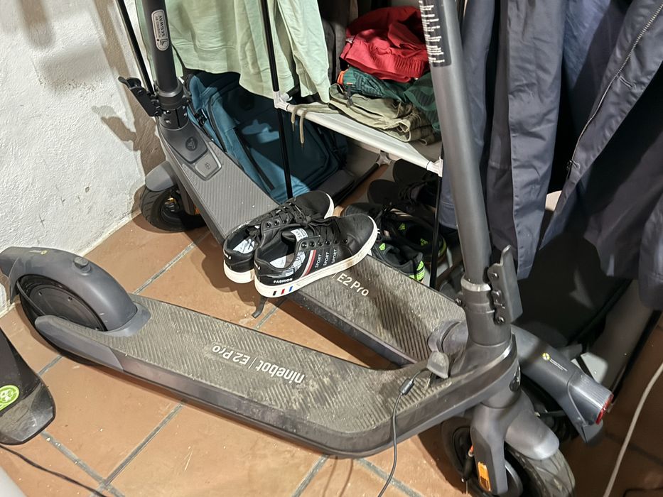 2 Trotinetes NINEBOT E2 PRO
