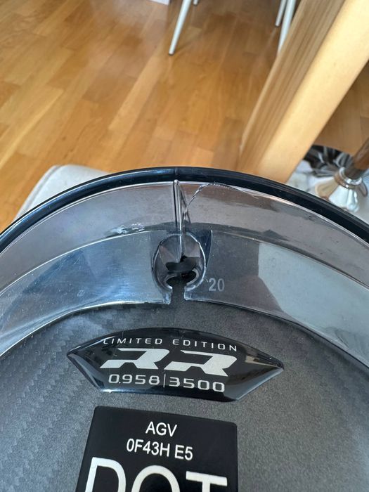 Мотошолом AGV Pista GP rr MS carbon nolan shoei shark scorpion