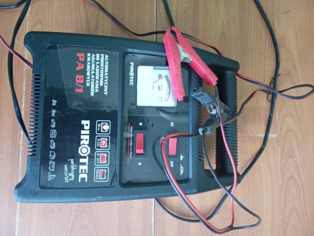 Продам зарядне Pirotek 6-12V.