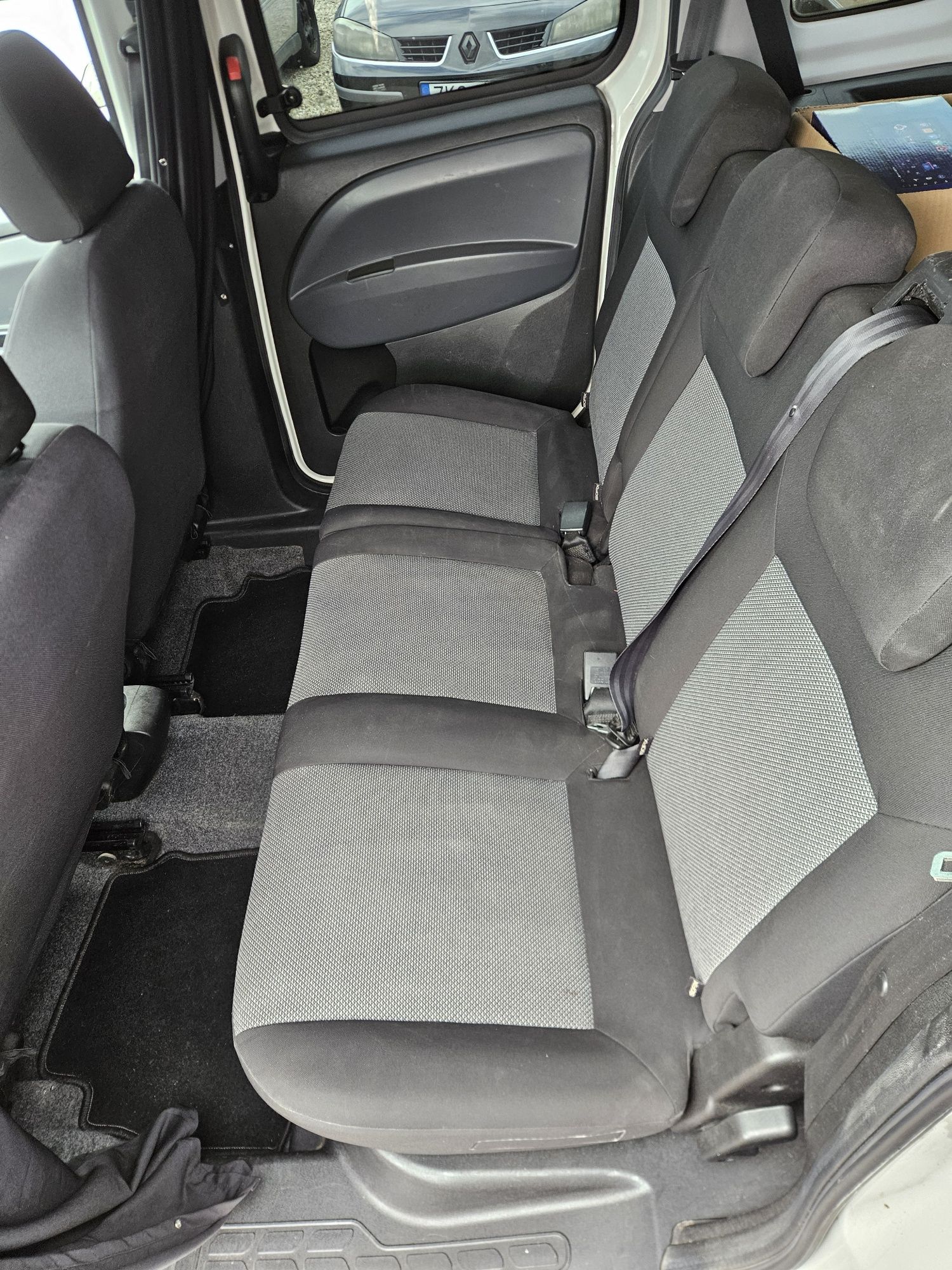 Doblo 1.3 Mulijet * 150przebiegu * 5 osobowy * kamper * Spanie