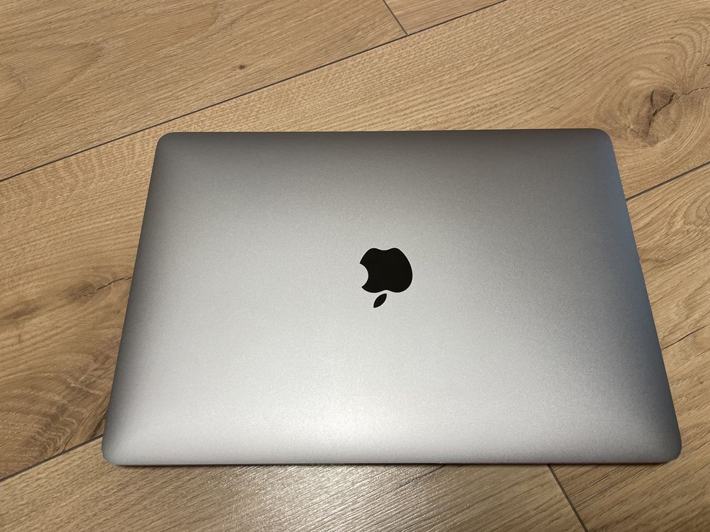 MacBook Pro 13,3” SPACE GRAY VENTURE w bardzo dobrym stanie!