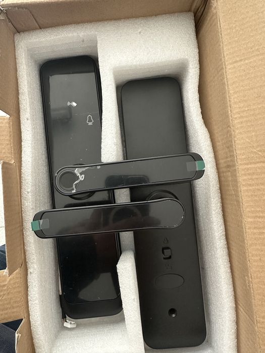 fechadura inteligente (smart lock)