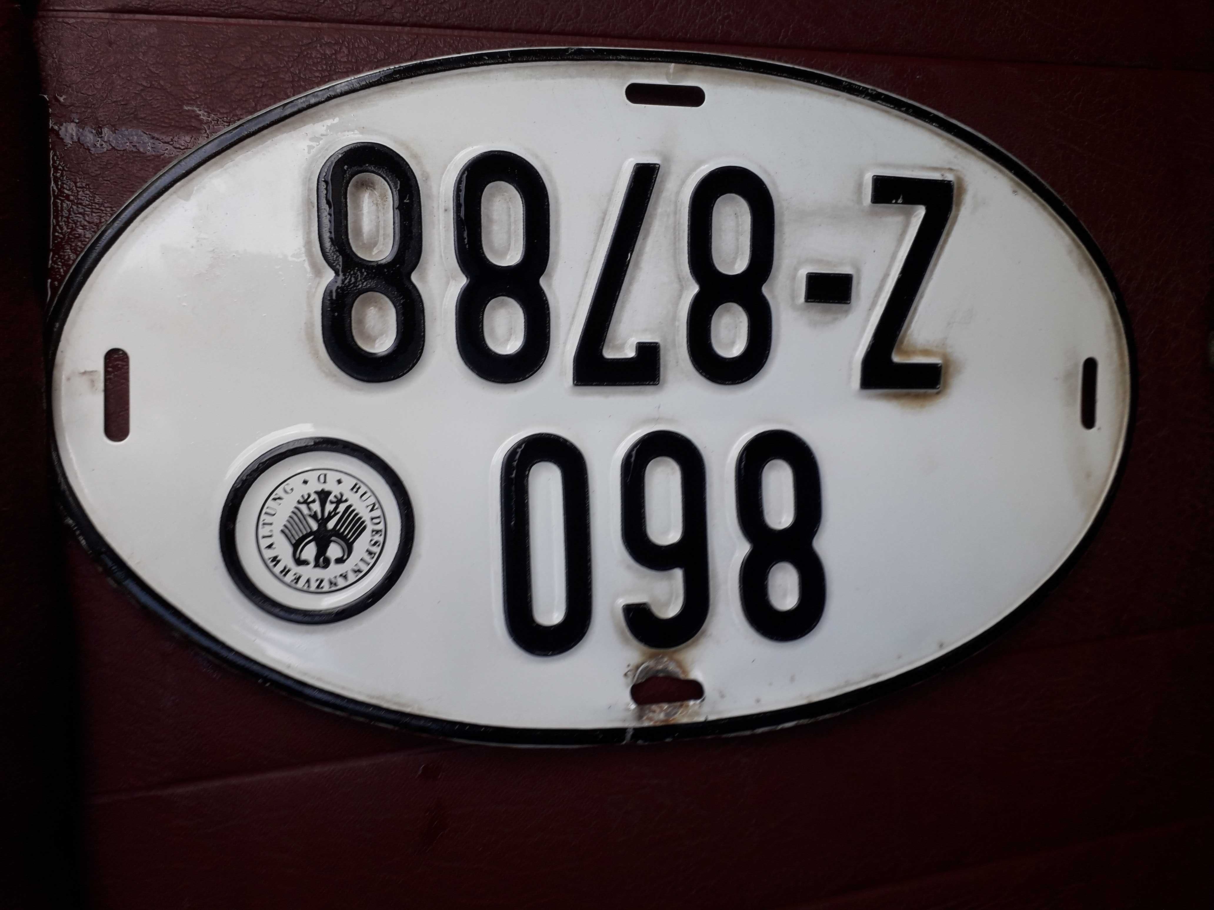 Kolekcja starych  niemieckich tablic celnych rejestracyjne PRL